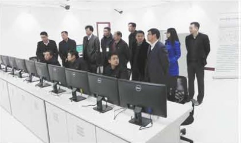 上海电气吕亚臣等一行考察上海自仪 推进轨道交通领域业务发展